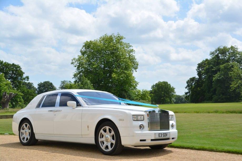 Rent Luxury Cars in London for Weddings